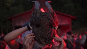 Классическая история ужасов (A Classic Horror Story)