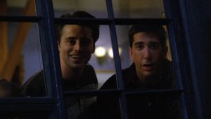 1 сезон 9 эпизод — «Эпизод в котором Суперпес улетает» (The One Where Underdog Gets Away)
